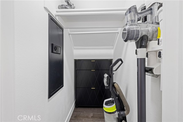 Detail Gallery Image 35 of 46 For 10061 Melinda Way #2,  Northridge,  CA 91325 - 2 Beds | 2/1 Baths