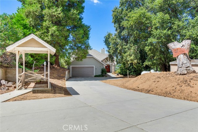 Image 39 of 66 For 39065 Oak Glen Road