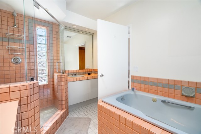 Detail Gallery Image 20 of 44 For 900 N California St, Burbank,  CA 91505 - 3 Beds | 2 Baths