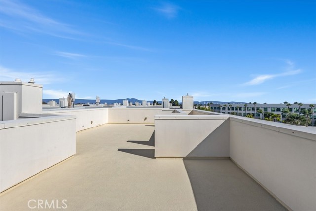 MLS #OC25196521 image #30