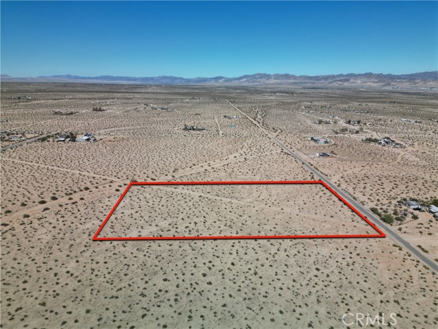 3492 Meldora Avenue, 29 Palms CA: https://media.crmls.org/medias/3c85bd32-50f3-4634-a510-302b254a7d57.jpg