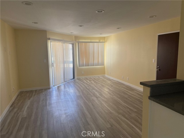 1142 Stanley Avenue, Glendale CA: https://media.crmls.org/medias/3c868f71-5fe3-4450-afdf-5faa247f9bb2.jpg