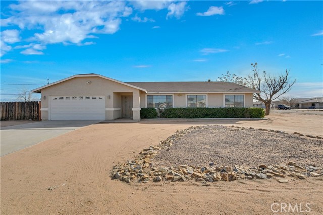 Detail Gallery Image 1 of 1 For 21789 Thunderbird Rd, Apple Valley,  CA 92307 - 3 Beds | 2 Baths
