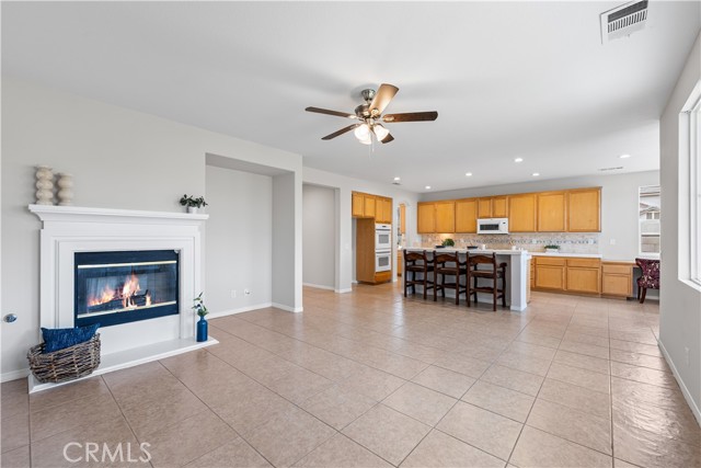 Detail Gallery Image 39 of 55 For 40729 Oakmont Ct, Palmdale,  CA 93551 - 4 Beds | 3 Baths