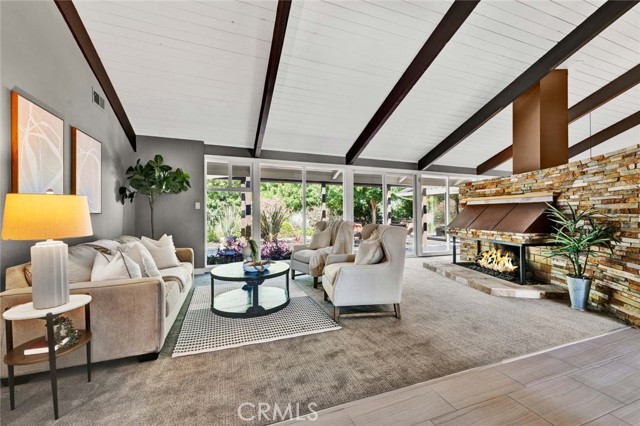 Detail Gallery Image 3 of 30 For 13051 Earlham St, North Tustin,  CA 92705 - 3 Beds | 2 Baths
