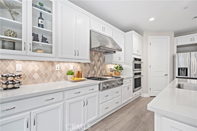 206 Phoebe, Irvine CA: https://media.crmls.org/medias/3c890b28-208b-4c76-b792-d19aa1519903.jpg