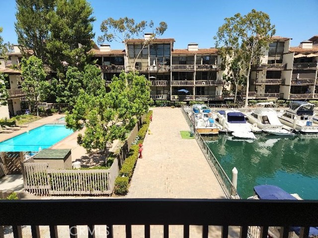 6221 Marina Pacifica N Drive, Long Beach CA: https://media.crmls.org/medias/3c8a6f46-d4a5-4293-bd8a-1b424d5769c5.jpg