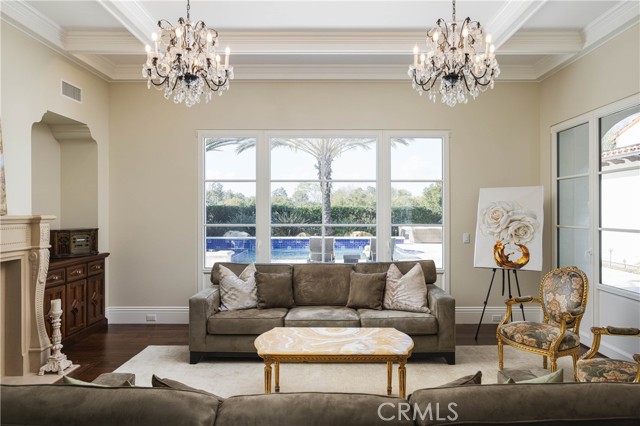 Detail Gallery Image 11 of 34 For 25 Blue Grass, Irvine,  CA 92603 - 6 Beds | 6/3 Baths