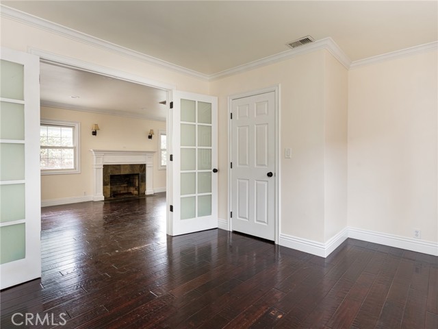 404 Kansas Street, El Segundo CA: https://media.crmls.org/medias/3c8b37ae-5454-423f-a132-1e80e693cfce.jpg