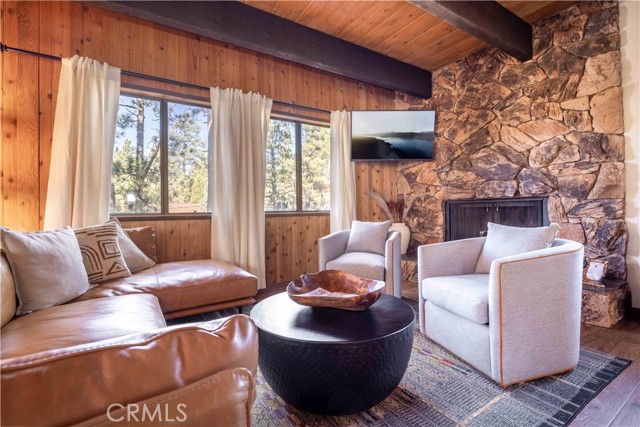 Detail Gallery Image 16 of 61 For 912 Bear Mountain Rd, Big Bear City,  CA 92314 - 3 Beds | 2 Baths