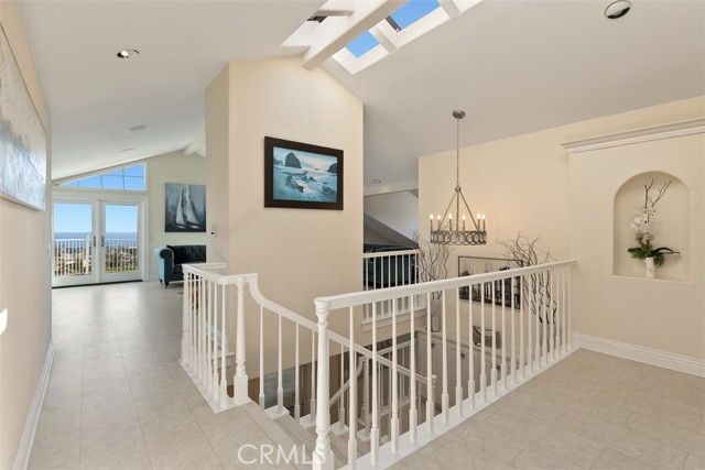 Detail Gallery Image 12 of 44 For 24448 Alta Vista Dr, Dana Point,  CA 92629 - 5 Beds | 3/1 Baths
