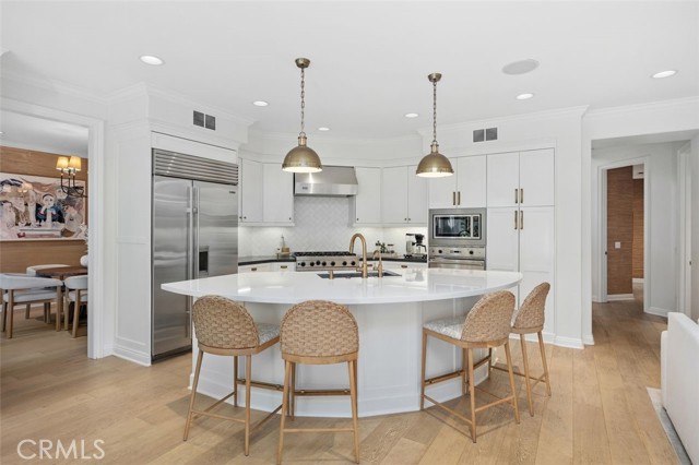 Detail Gallery Image 10 of 55 For 4 Turtle Bay Dr, Newport Beach,  CA 92660 - 5 Beds | 4 Baths