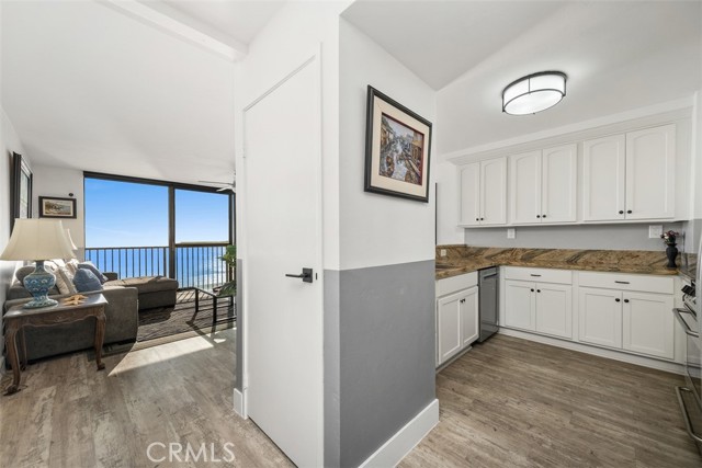 Detail Gallery Image 5 of 39 For 1750 E Ocean Bld #1508,  Long Beach,  CA 90802 - 1 Beds | 1 Baths