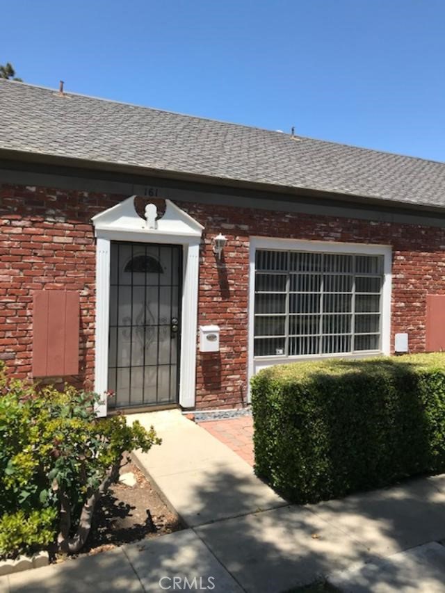 161 Morristown Ln, Costa Mesa, CA 92626