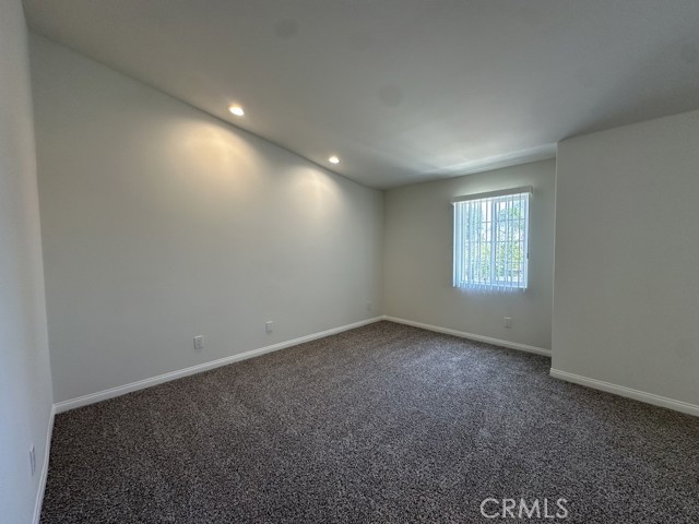 Detail Gallery Image 17 of 32 For 3755 E 52nd St, Maywood,  CA 90270 - 3 Beds | 3 Baths
