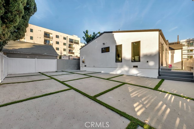 Detail Gallery Image 27 of 27 For 651 N Wilton Pl, Los Angeles,  CA 90004 - 2 Beds | 2 Baths