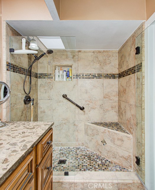 5521 Via La Mesa, Laguna Woods CA: https://media.crmls.org/medias/3c8d897a-93f0-4568-8bf6-2b2b0a0a1657.jpg