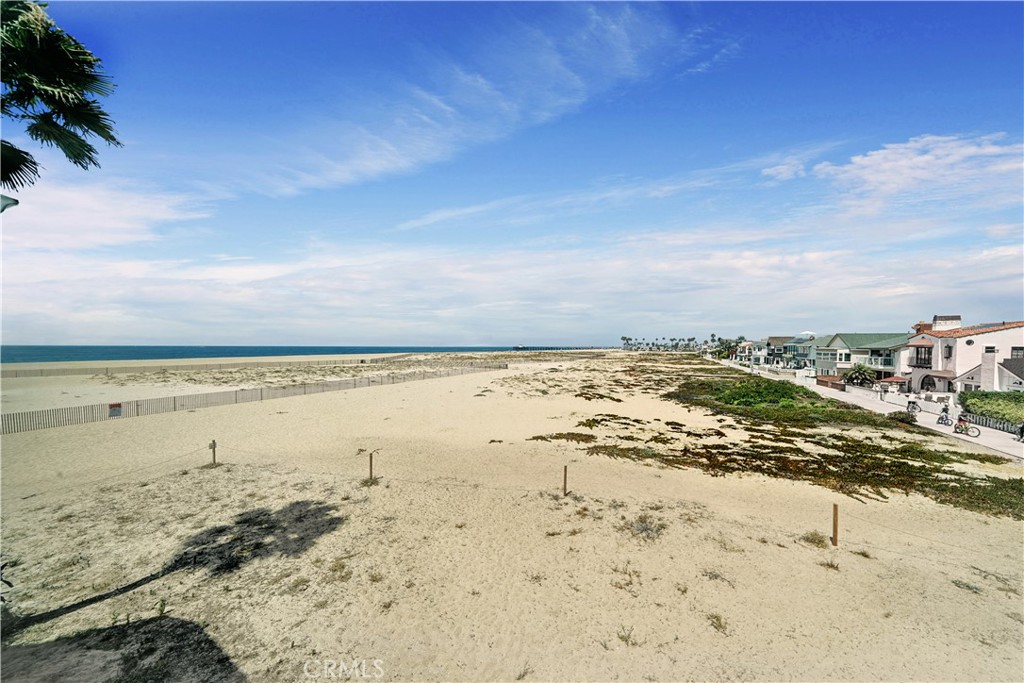 https://media.crmls.org/medias/3c8d9105-0077-4a17-b2ba-1639267599c6.jpg?preset=X-Large