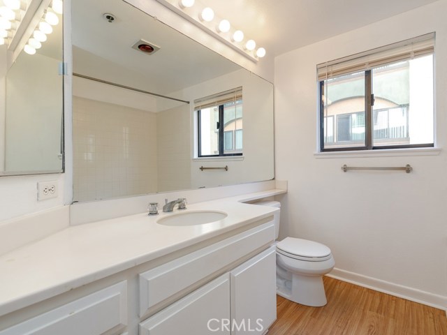 510 The Village, Redondo Beach, California 90277, 2 Bedrooms Bedrooms, ,2 BathroomsBathrooms,Residential,Sold,The Village,SB17269762