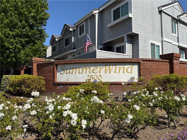 Detail Gallery Image 1 of 9 For 2800 Plaza Del Amo #28,  Torrance,  CA 90503 - 3 Beds | 3 Baths
