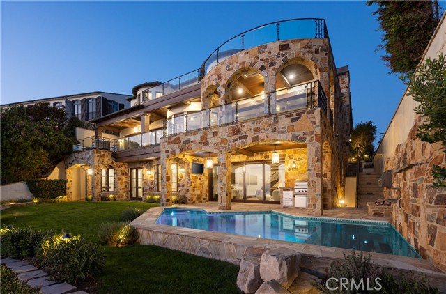 Detail Gallery Image 38 of 46 For 177 Shorecliff Rd, Corona Del Mar,  CA 92625 - 5 Beds | 5/5 Baths