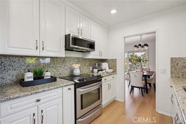 Detail Gallery Image 19 of 41 For 4527 Leata Ln, La Canada Flintridge,  CA 91011 - 2 Beds | 2 Baths