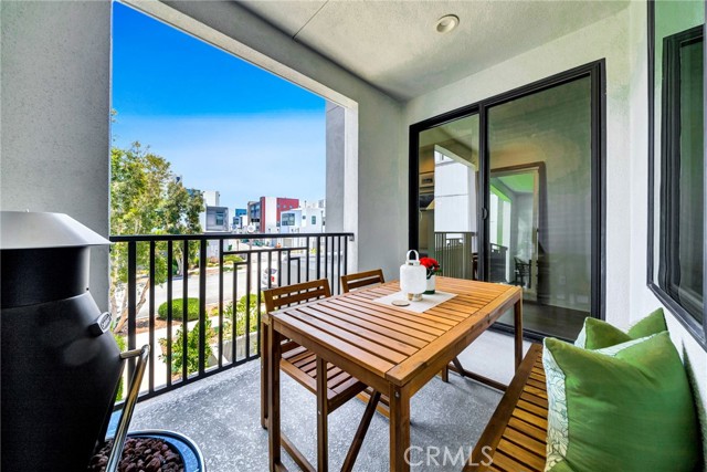 114 Epic, Irvine CA: https://media.crmls.org/medias/3c9054b7-f4a7-4cdb-9a79-5c841086855b.jpg