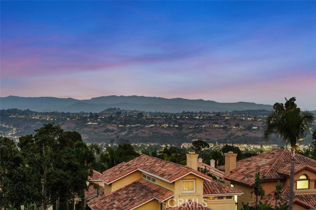 29522 Seriana, Laguna Niguel CA: https://media.crmls.org/medias/3c905ea6-a921-4a5a-95a9-b4db8b81507c.jpg