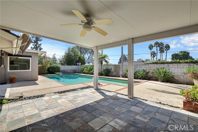 Detail Gallery Image 21 of 26 For 1212 Appian Way, Santa Ana,  CA 92705 - 3 Beds | 2 Baths