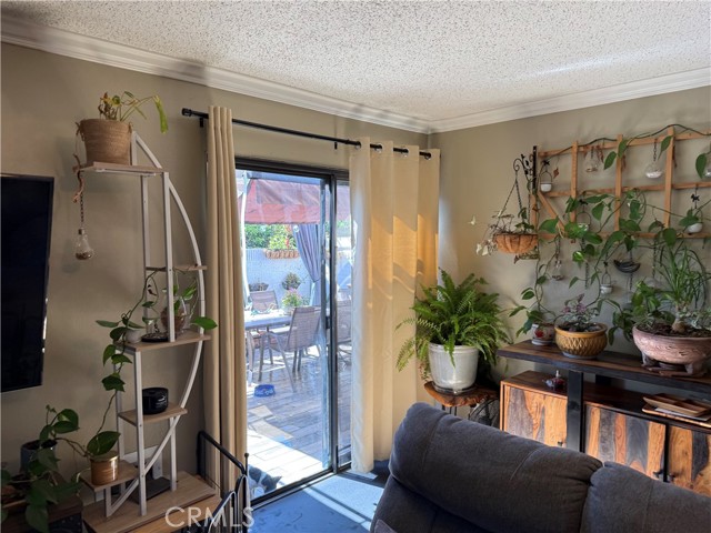 10031 Aspen Circle, Santa Fe Springs CA: https://media.crmls.org/medias/3c91580e-ea48-4185-b45c-6adb59c04386.jpg