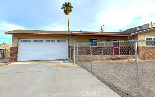 Detail Gallery Image 6 of 22 For 12145 Lakeview Dr, Trona,  CA 93562 - 3 Beds | 2 Baths