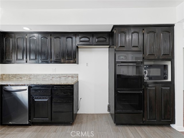 Detail Gallery Image 27 of 59 For 10918 Reseda, Porter Ranch,  CA 91326 - 3 Beds | 2 Baths