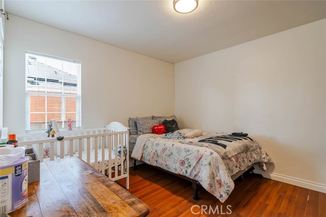 Detail Gallery Image 14 of 39 For 731 & 733 N. Alexander St, San Fernando,  CA 91340 - 5 Beds | 3 Baths