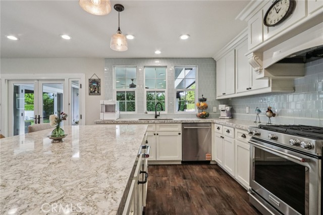 Detail Gallery Image 4 of 42 For 25721 Cervantes Ln, Mission Viejo,  CA 92691 - 4 Beds | 2 Baths