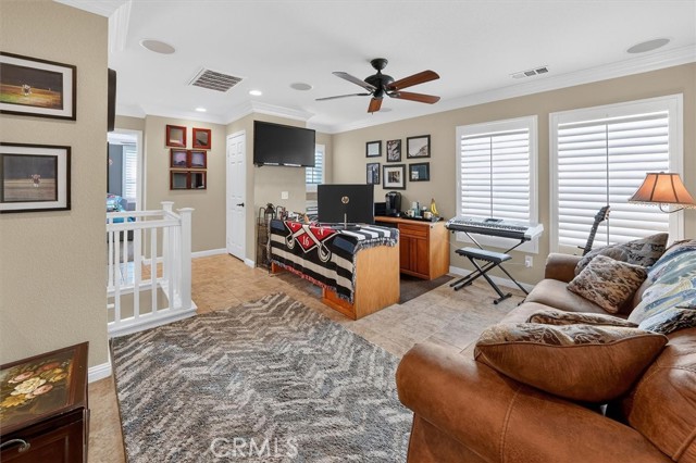Detail Gallery Image 15 of 49 For 29202 Cowboy Ct, Valencia,  CA 91354 - 3 Beds | 2/1 Baths