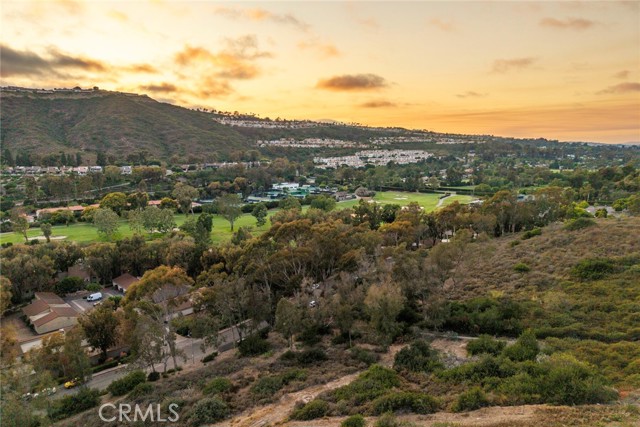 1 New Haven, Laguna Niguel CA: https://media.crmls.org/medias/3c93267b-500e-4967-978b-6babdbf35727.jpg