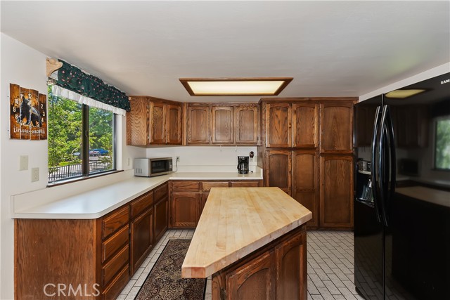488 Lakeview Court, Big Bear Lake CA: https://media.crmls.org/medias/3c93372c-f33f-4736-a9bf-44102415a7ee.jpg
