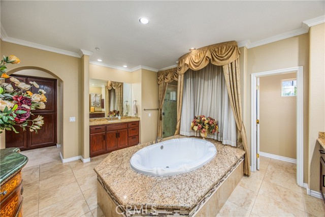 Detail Gallery Image 33 of 65 For 652 Fairway Dr, Redlands,  CA 92373 - 5 Beds | 4/1 Baths