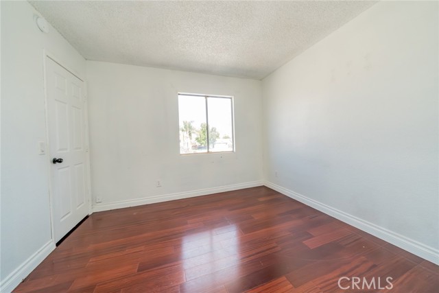 Detail Gallery Image 26 of 41 For 11327 Oakwood Dr, Fontana,  CA 92337 - 3 Beds | 2/1 Baths