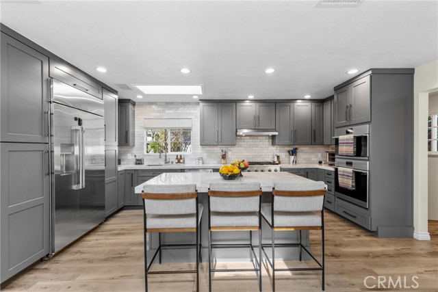 Detail Gallery Image 7 of 36 For 22736 Margarita Dr, Woodland Hills,  CA 91364 - 4 Beds | 2 Baths