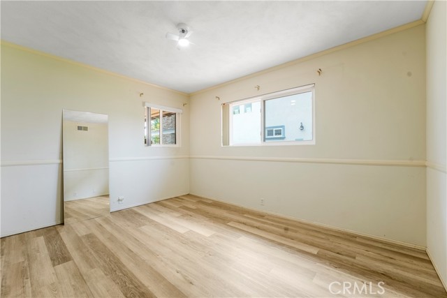 1300 Oak Avenue, Carlsbad CA: https://media.crmls.org/medias/3c94368f-fbc3-4981-811d-9347dd275479.jpg