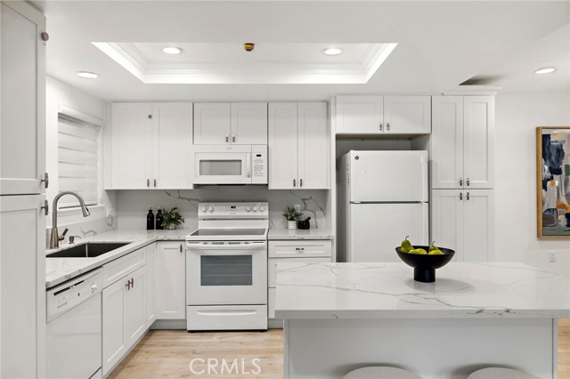 Detail Gallery Image 8 of 14 For 803 Ronda Mendoza a,  Laguna Woods,  CA 92637 - 2 Beds | 2 Baths