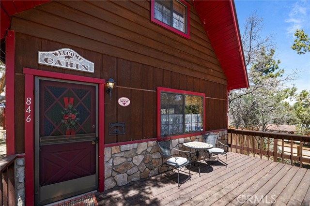 Detail Gallery Image 6 of 26 For 846 Holmes Ln, Sugarloaf,  CA 92386 - 3 Beds | 1 Baths