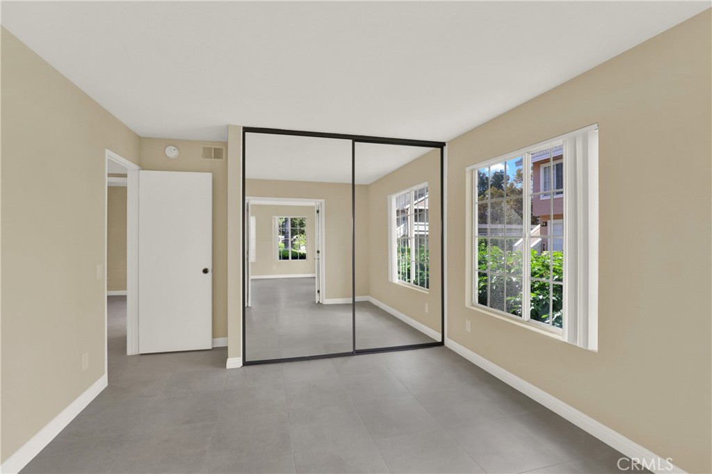 MLS #OC25245389 image #20