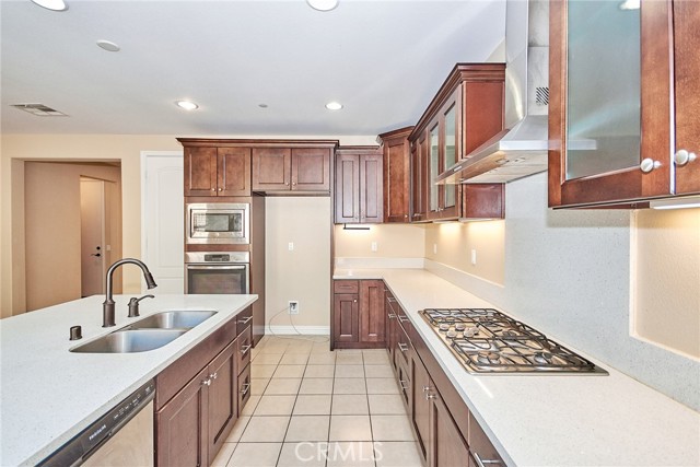 Detail Gallery Image 12 of 38 For 9780 La Vine Ct, Rancho Cucamonga,  CA 91701 - 4 Beds | 3 Baths