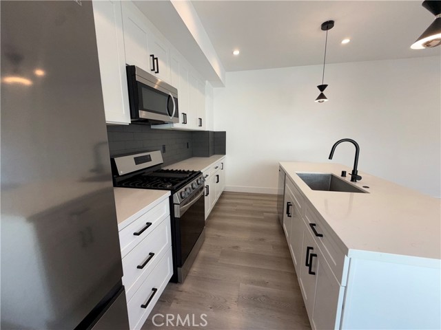 21719 Hart Street, Canoga Park CA: https://media.crmls.org/medias/3c962c9e-acee-4767-97a9-daa386413cbd.jpg