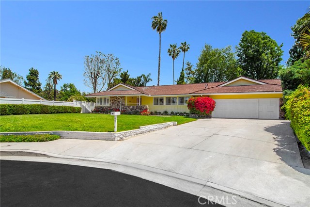 Detail Gallery Image 3 of 48 For 4510 Triste Pl, Tarzana,  CA 91356 - 4 Beds | 3 Baths