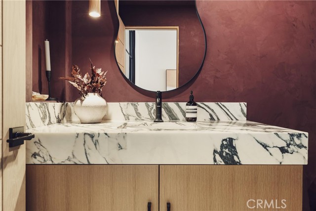 4195 Alonzo Avenue, Encino CA: https://media.crmls.org/medias/3c973569-db4c-4d36-b4ea-4e74e504e176.jpg