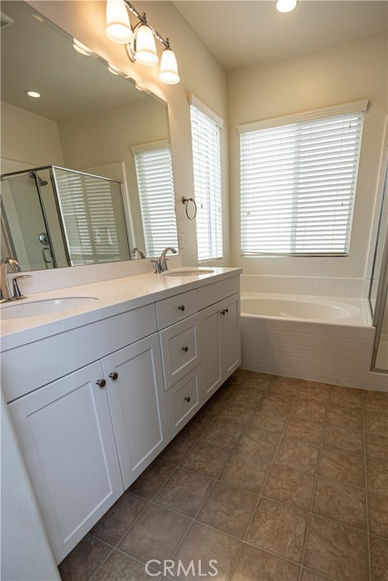 Detail Gallery Image 12 of 23 For 33810 Cansler Way, Yucaipa,  CA 92399 - 3 Beds | 2/1 Baths