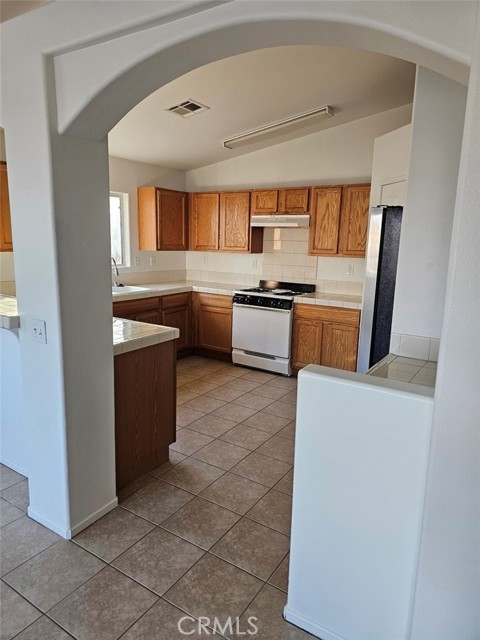 781 Aurora Way, Blythe CA: https://media.crmls.org/medias/3c97e992-4311-4575-90bc-cb2edc1d1ef7.jpg